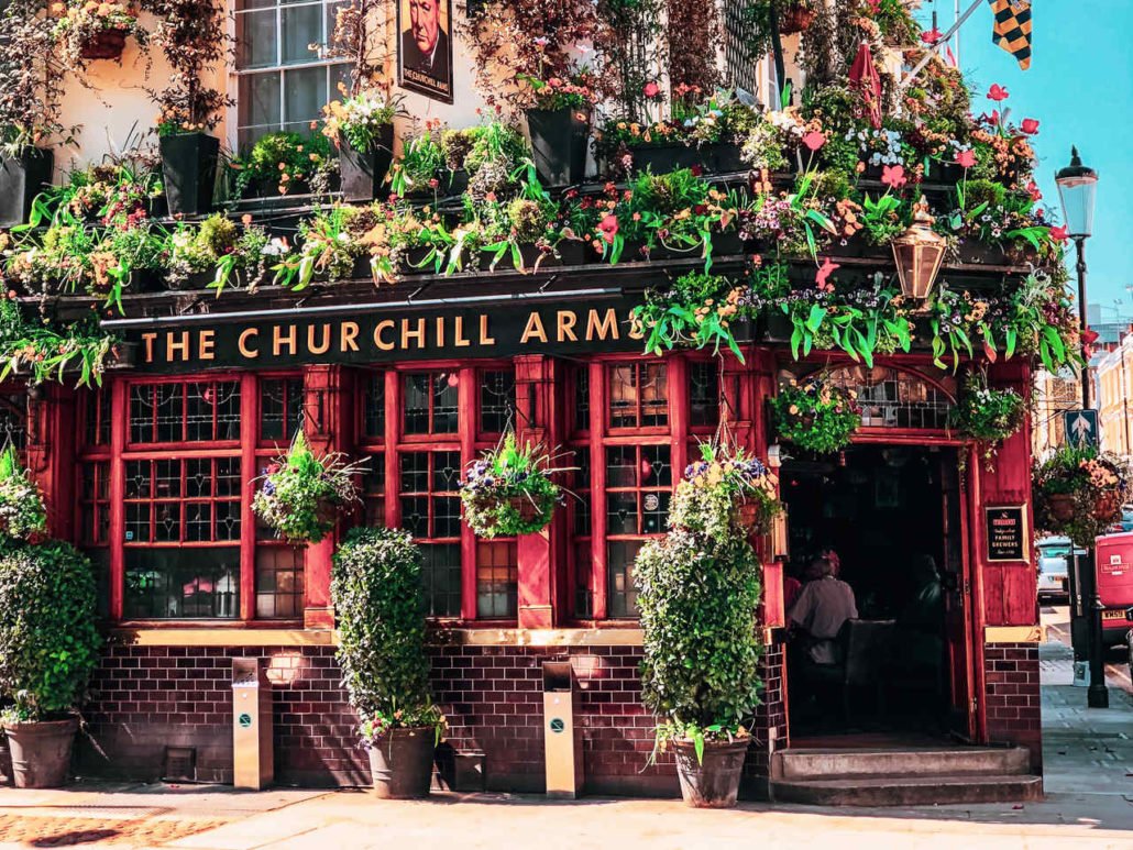 Churchill pub 